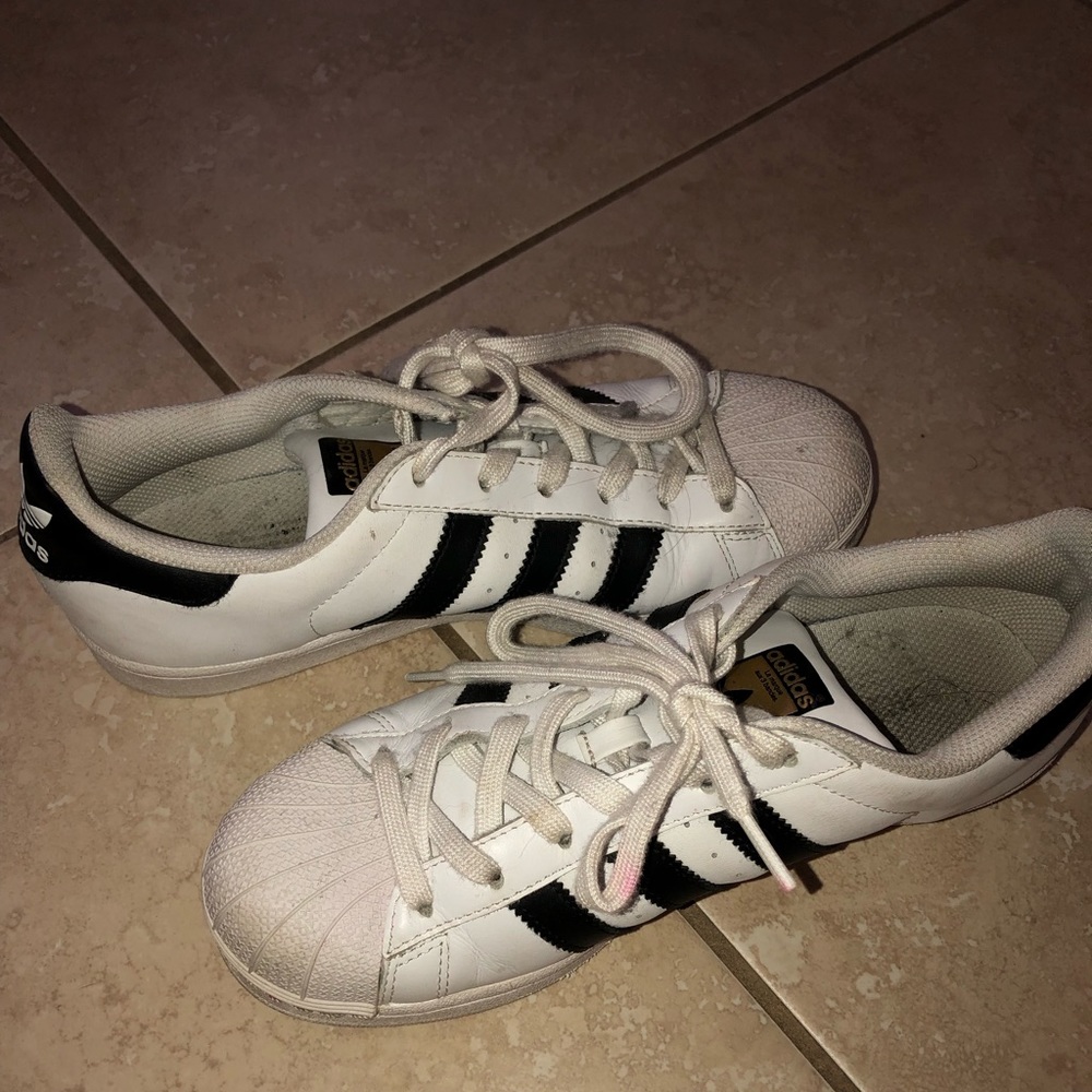 Adidas superstar